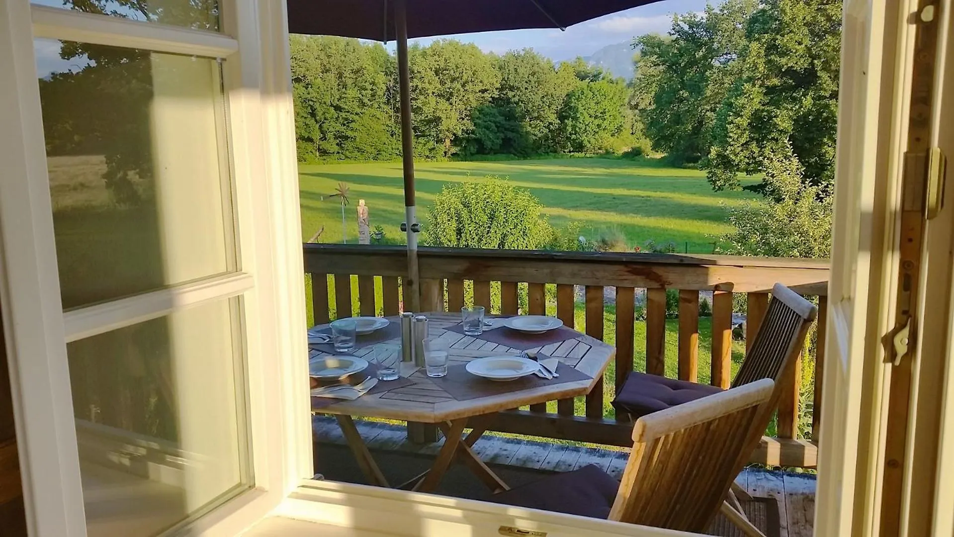 5 Sterne Fewo Mit Garten Und Bergblick In Chiemsee-Naehe Übersee Apartamento