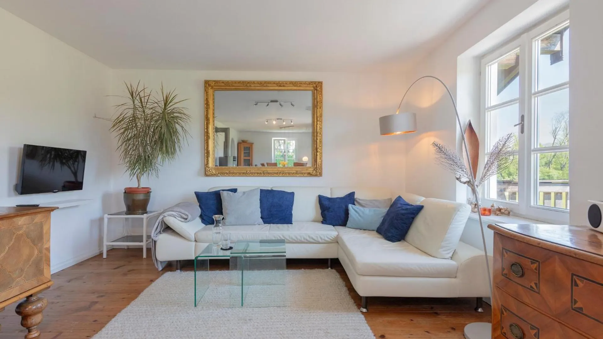 Apartamento 5 Sterne Fewo Mit Garten Und Bergblick In Chiemsee-Naehe Übersee